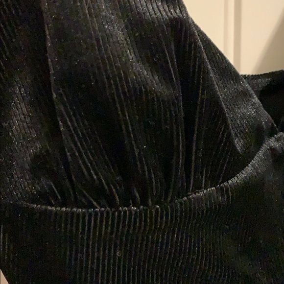 Black bralette/crop top - Picture 2 of 4